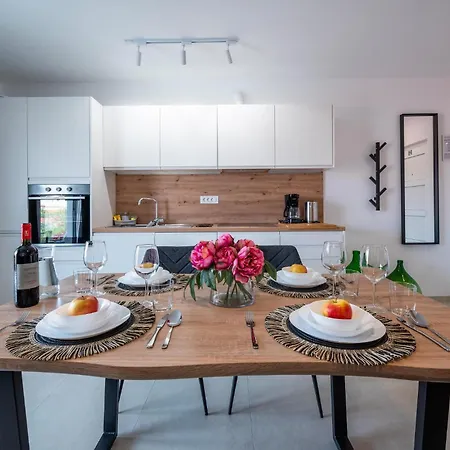 Beautiful In Vodnjan With Wifi Apartment *